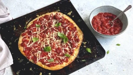 how to make a pizza sauce